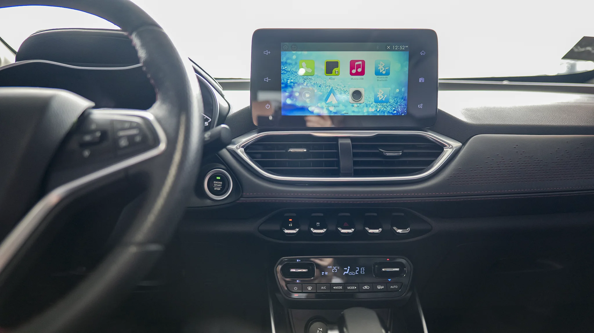 Interior 7