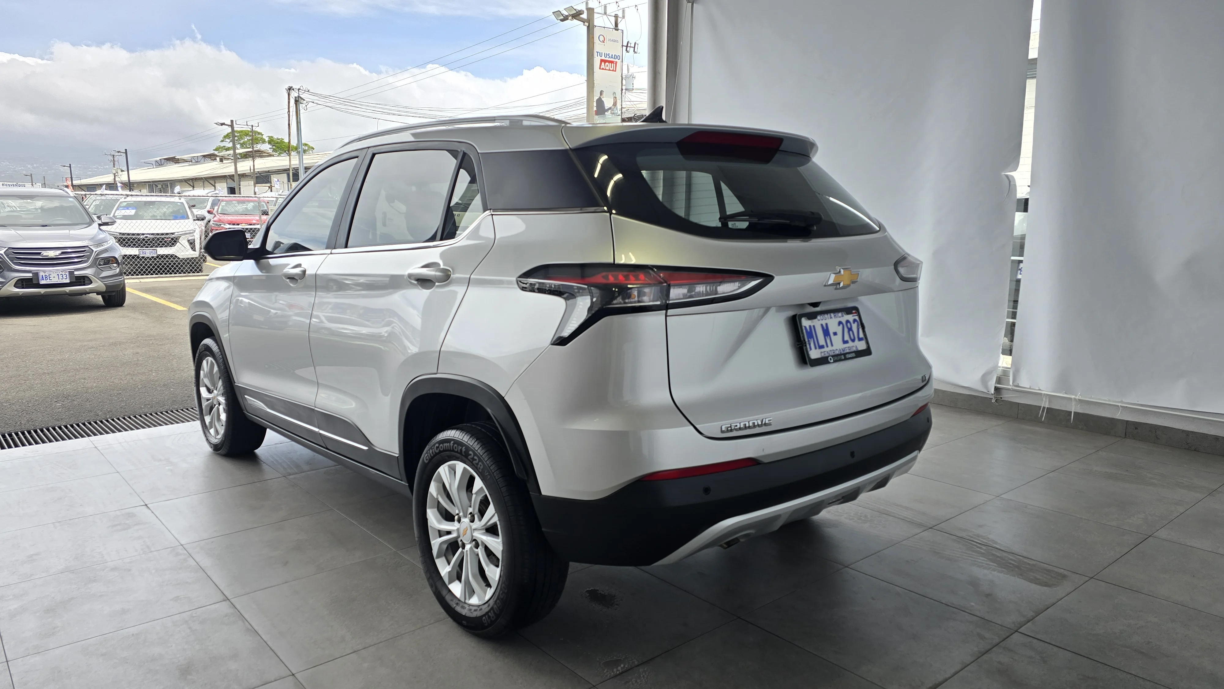 Exterior 8