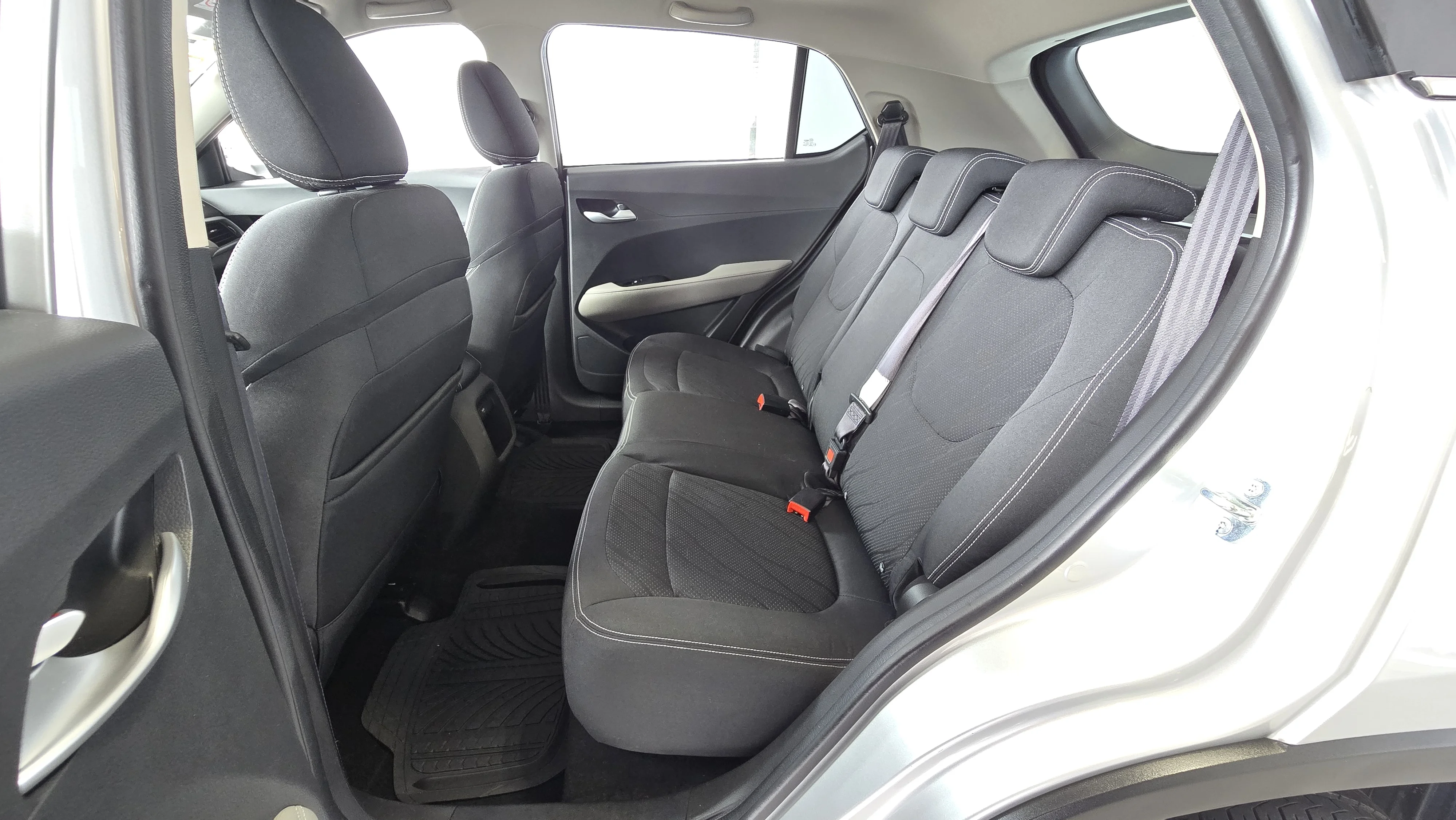 Interior 5
