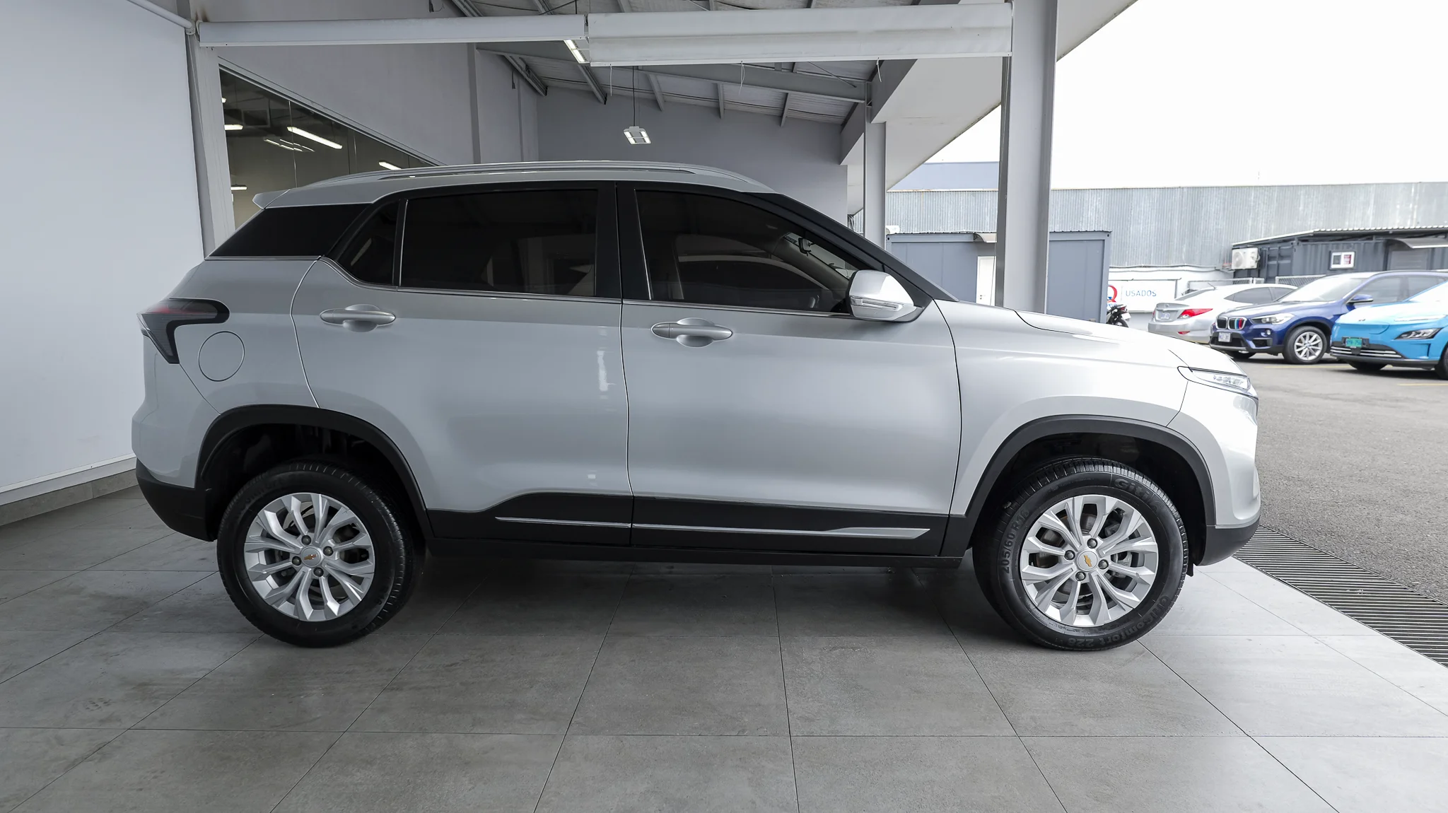 Exterior 5