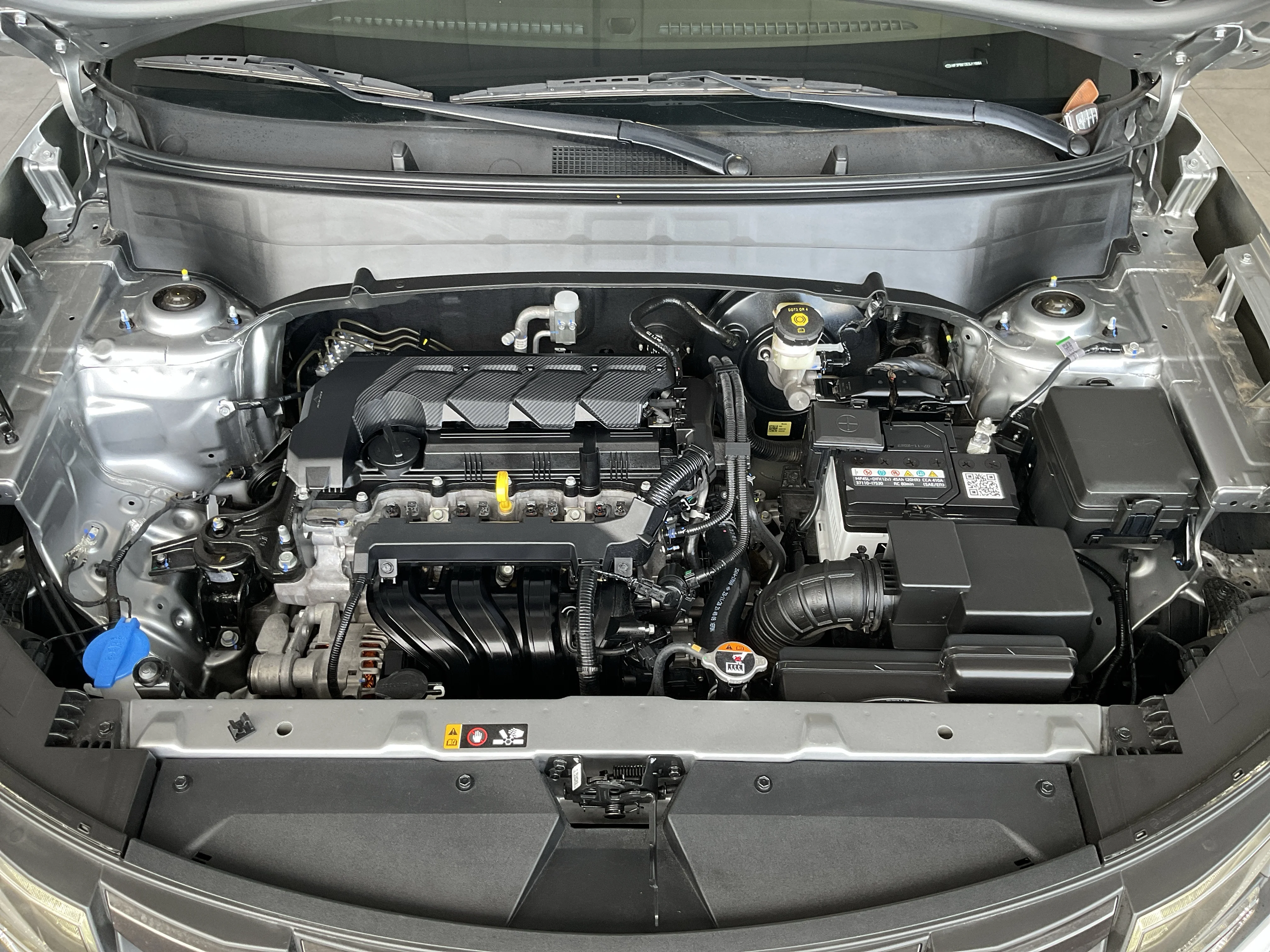 Interior 5