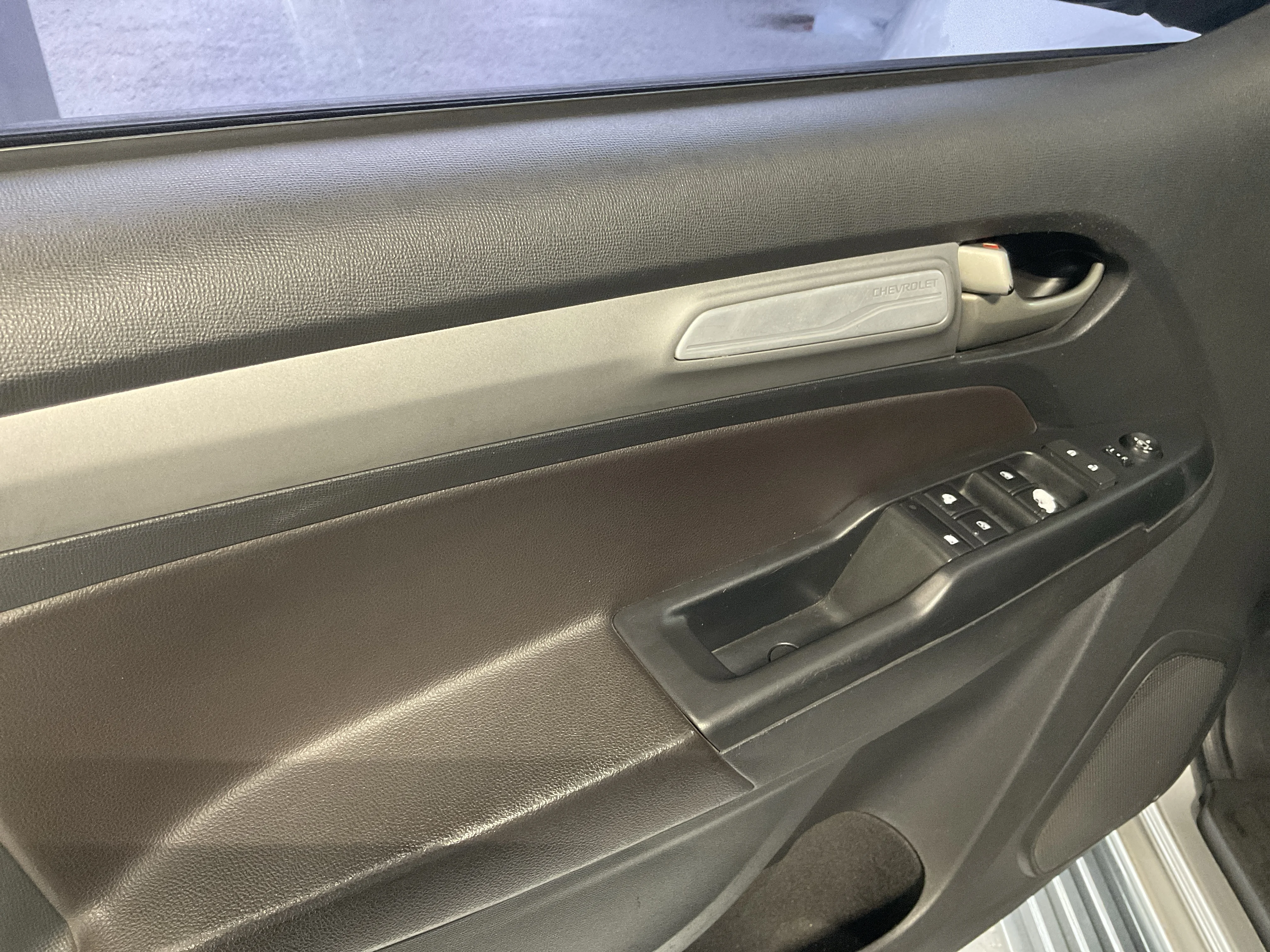 Interior 5