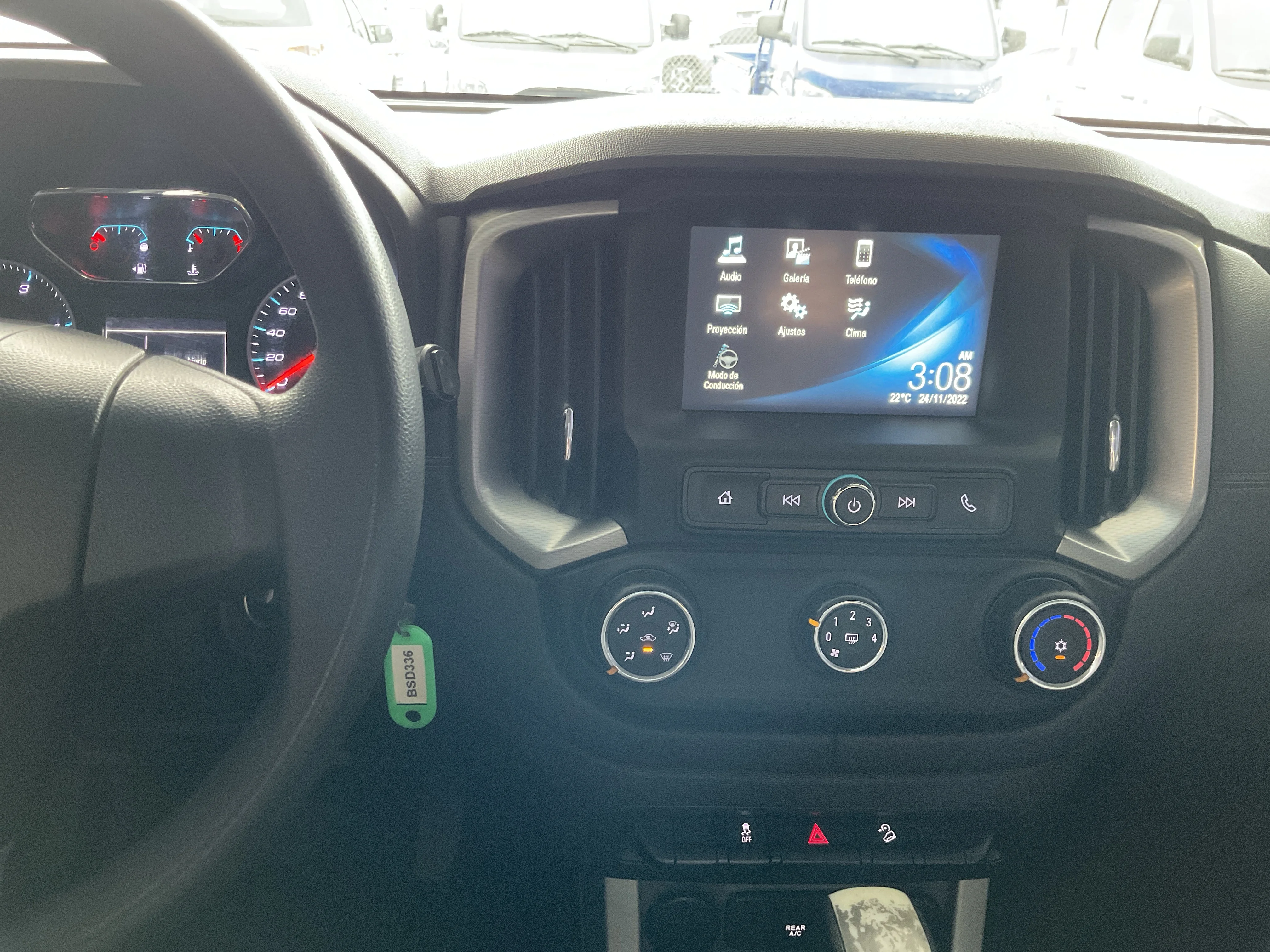 Interior 8