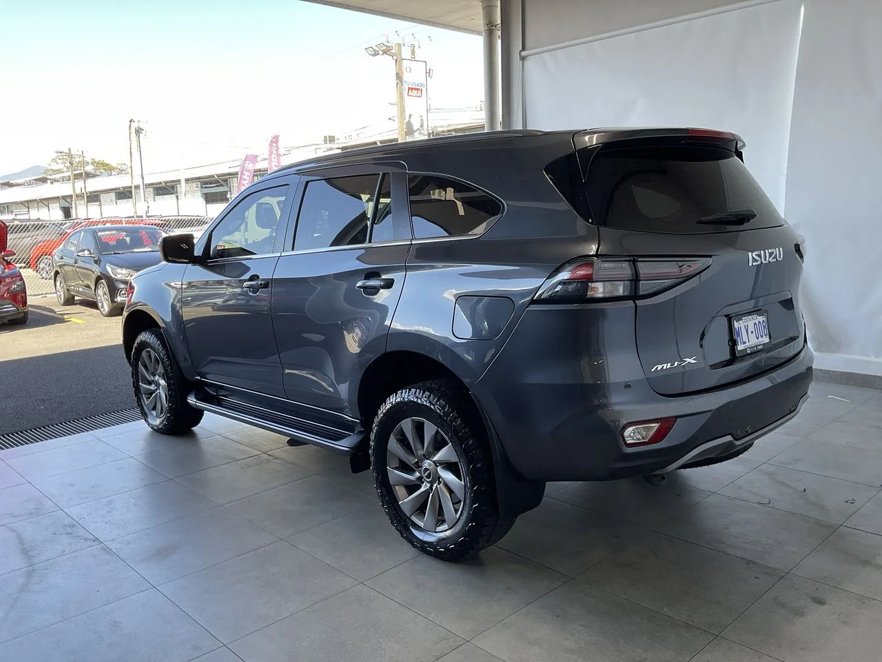 Exterior 5
