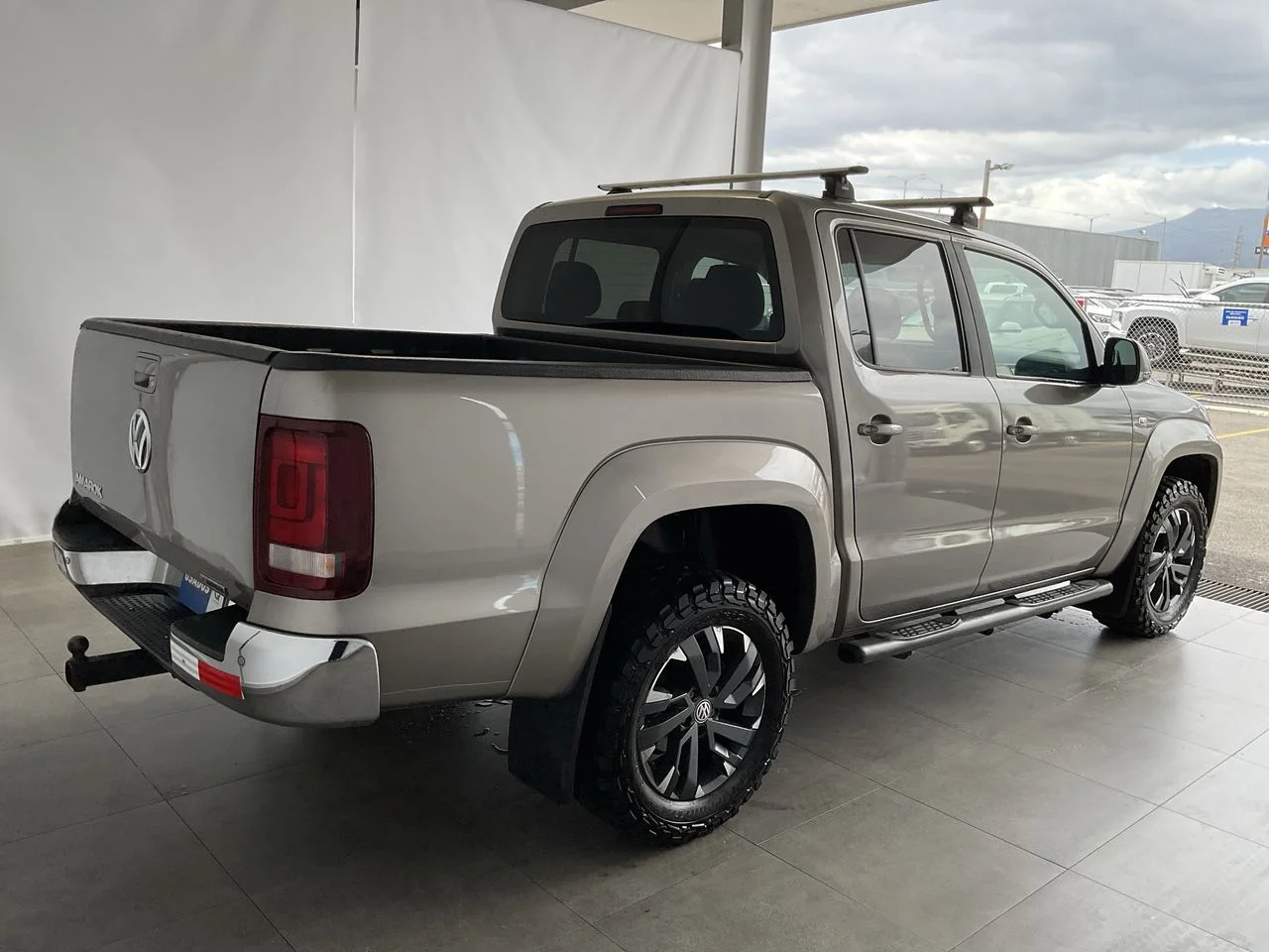 Exterior 7